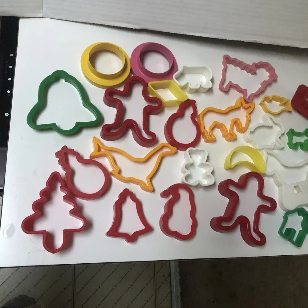 Cookie Cutters Lot of 27 Vintage Misc Plastic Cookie Cutters Shapes, Animal